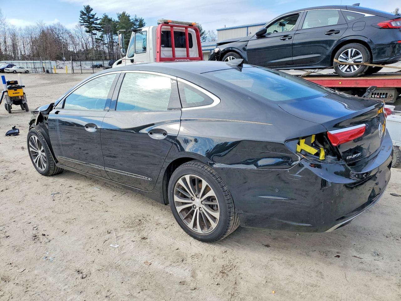 2018 Buick Lacrosse Premium - Фото 2