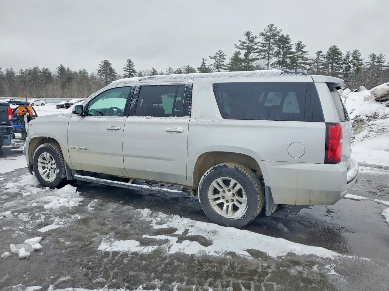 2016 Chevrolet Suburban K1500 Lt - Фото 2