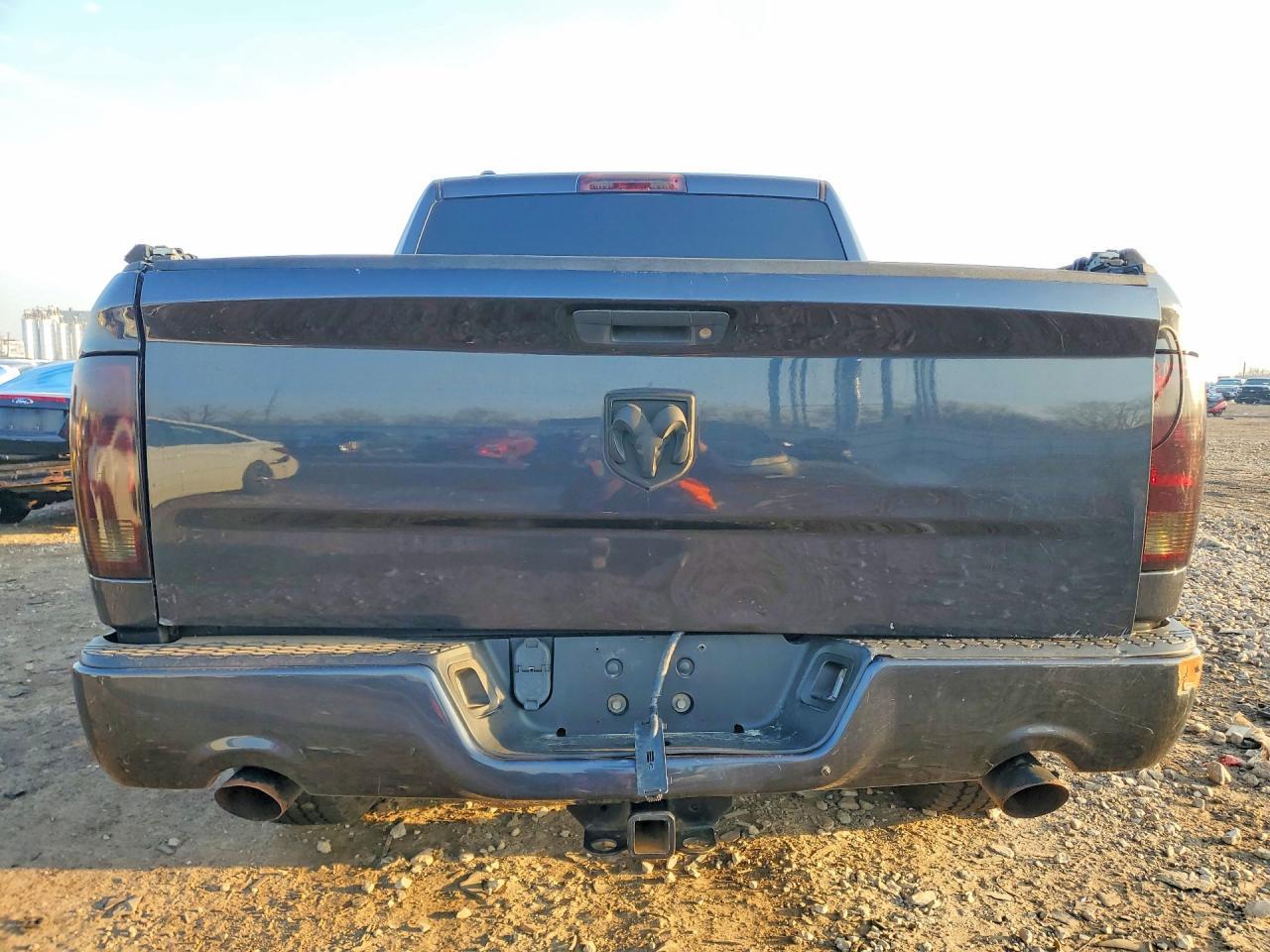 2015 Ram 1500 St - Image 6