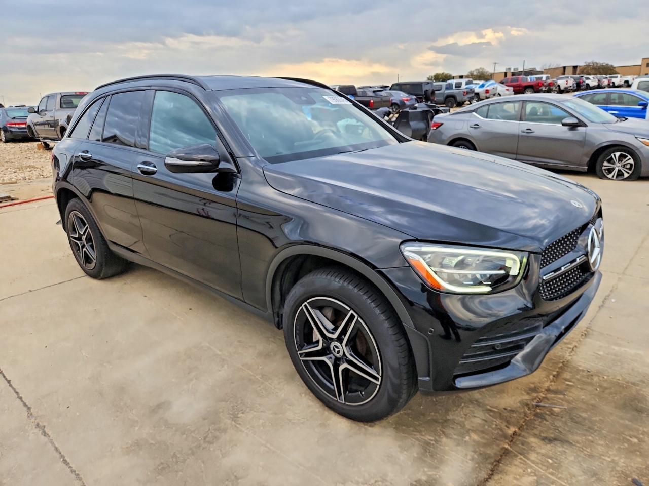 2022 Mercedes-Benz Glc 300 - Фото 4