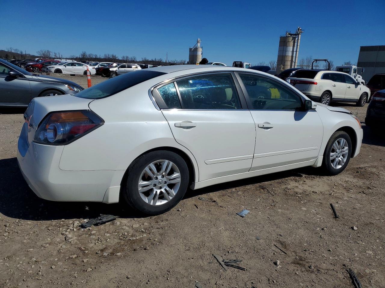 2012 Nissan Altima 2.5 - Фото 3