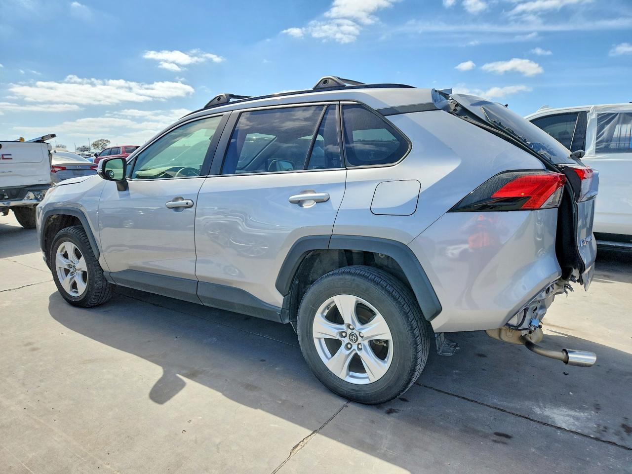 2019 Toyota Rav4 Xle - Фото 2