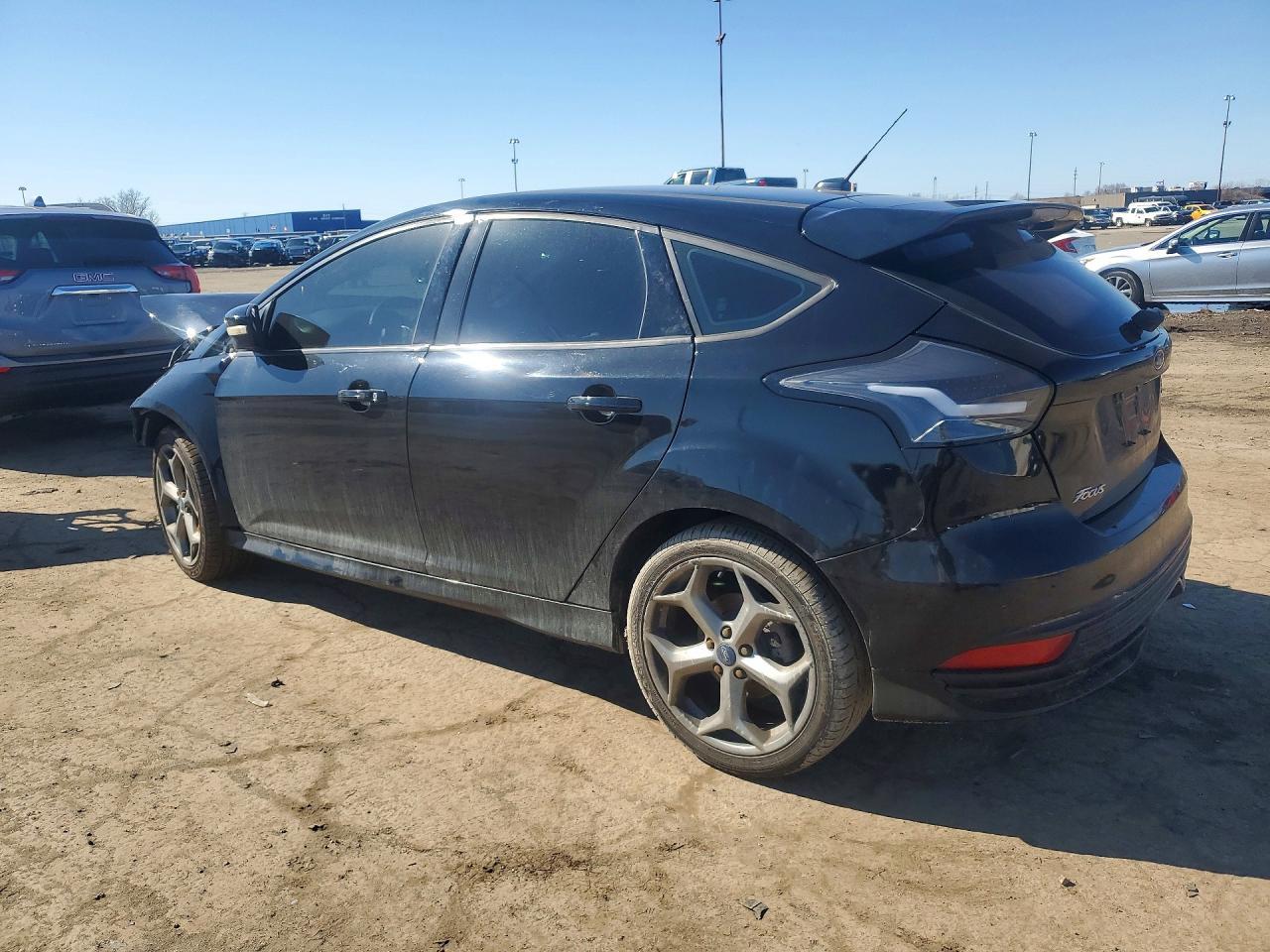 2017 Ford Focus St - Image 2