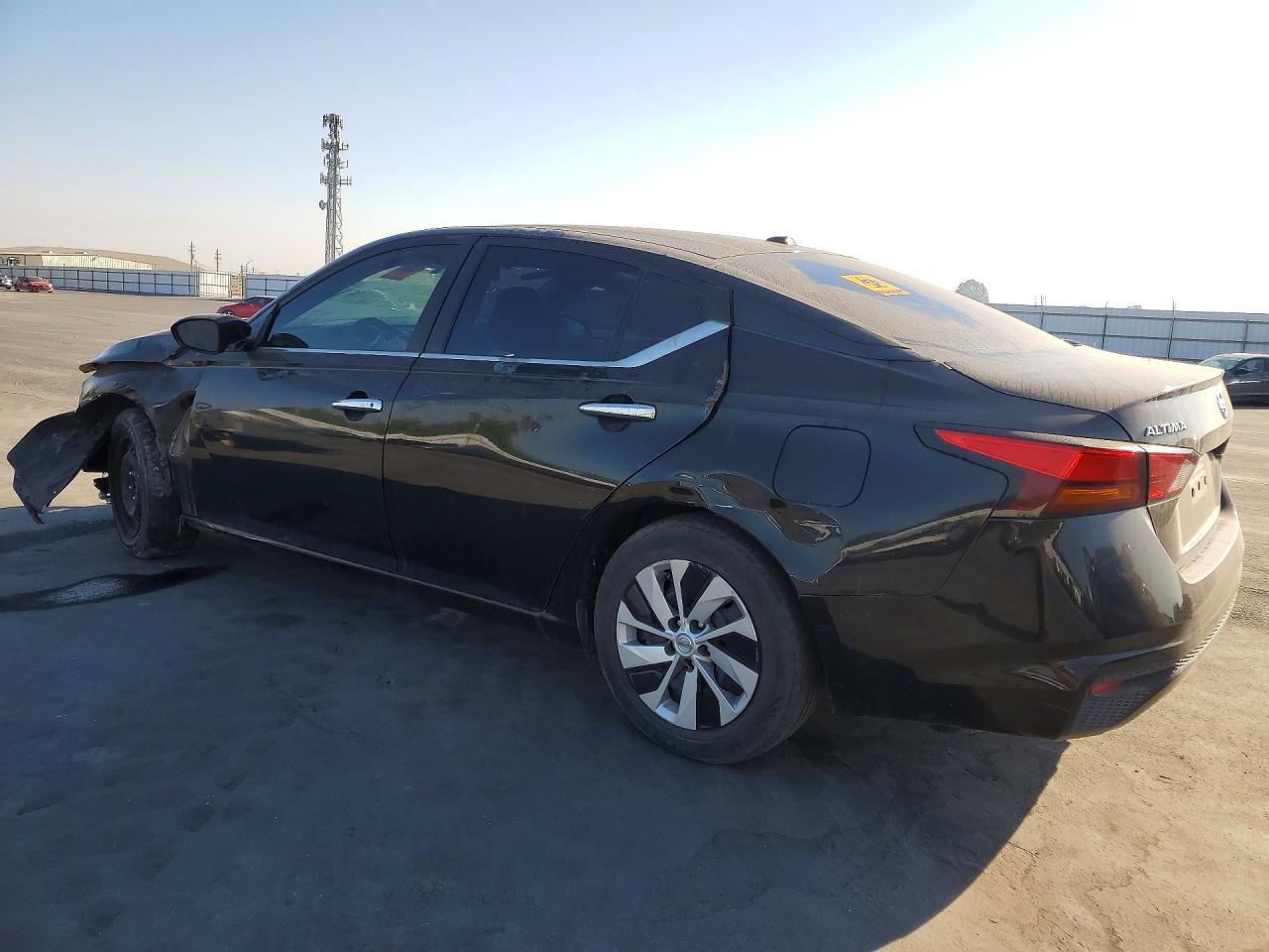 2019 Nissan Altima 2.5 S - Image 2