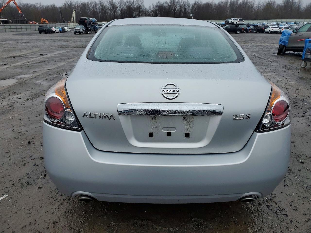 2010 Nissan Altima 2.5 - Фото 6