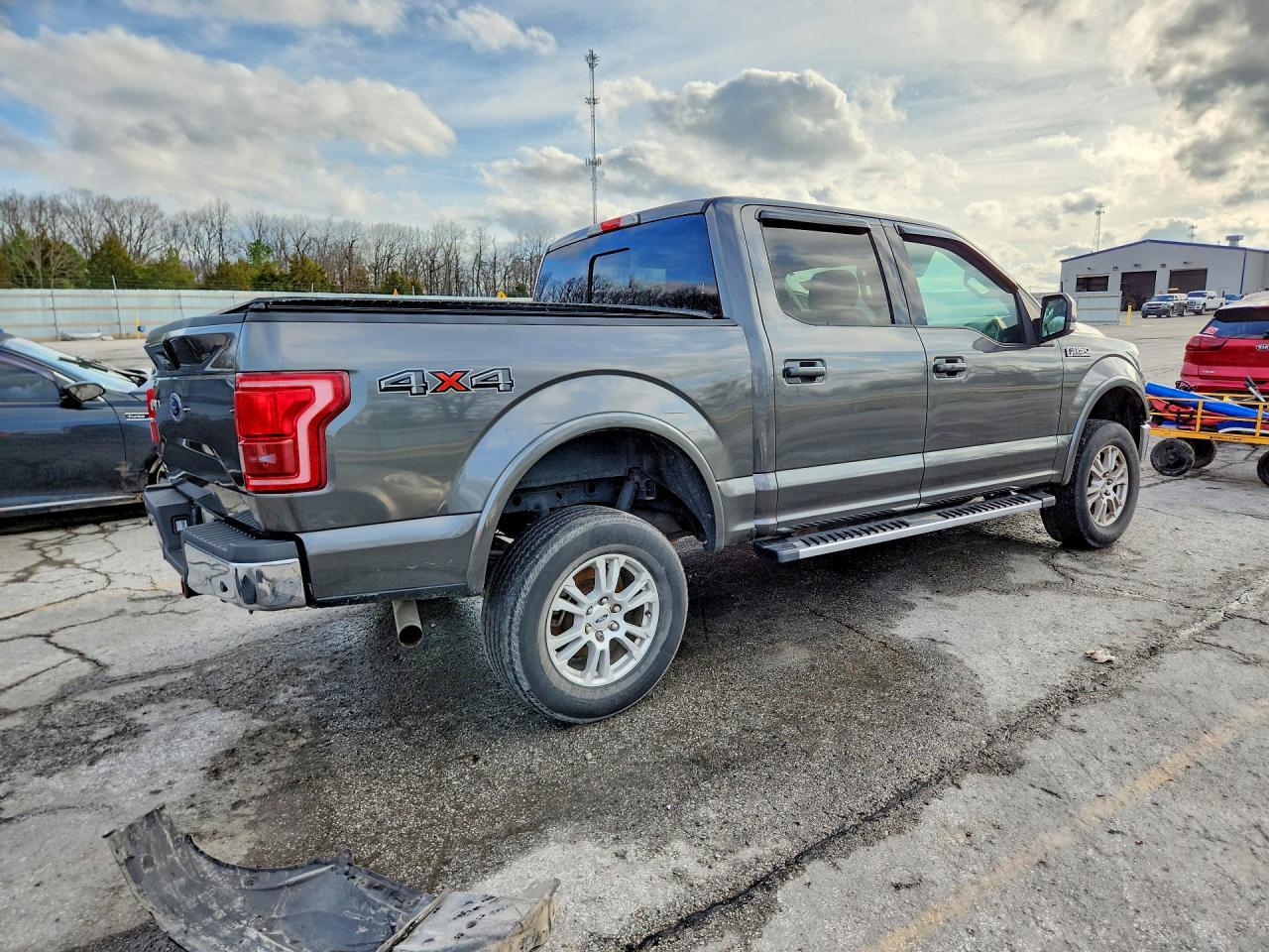 2017 Ford F150 Supercrew - Фото 3