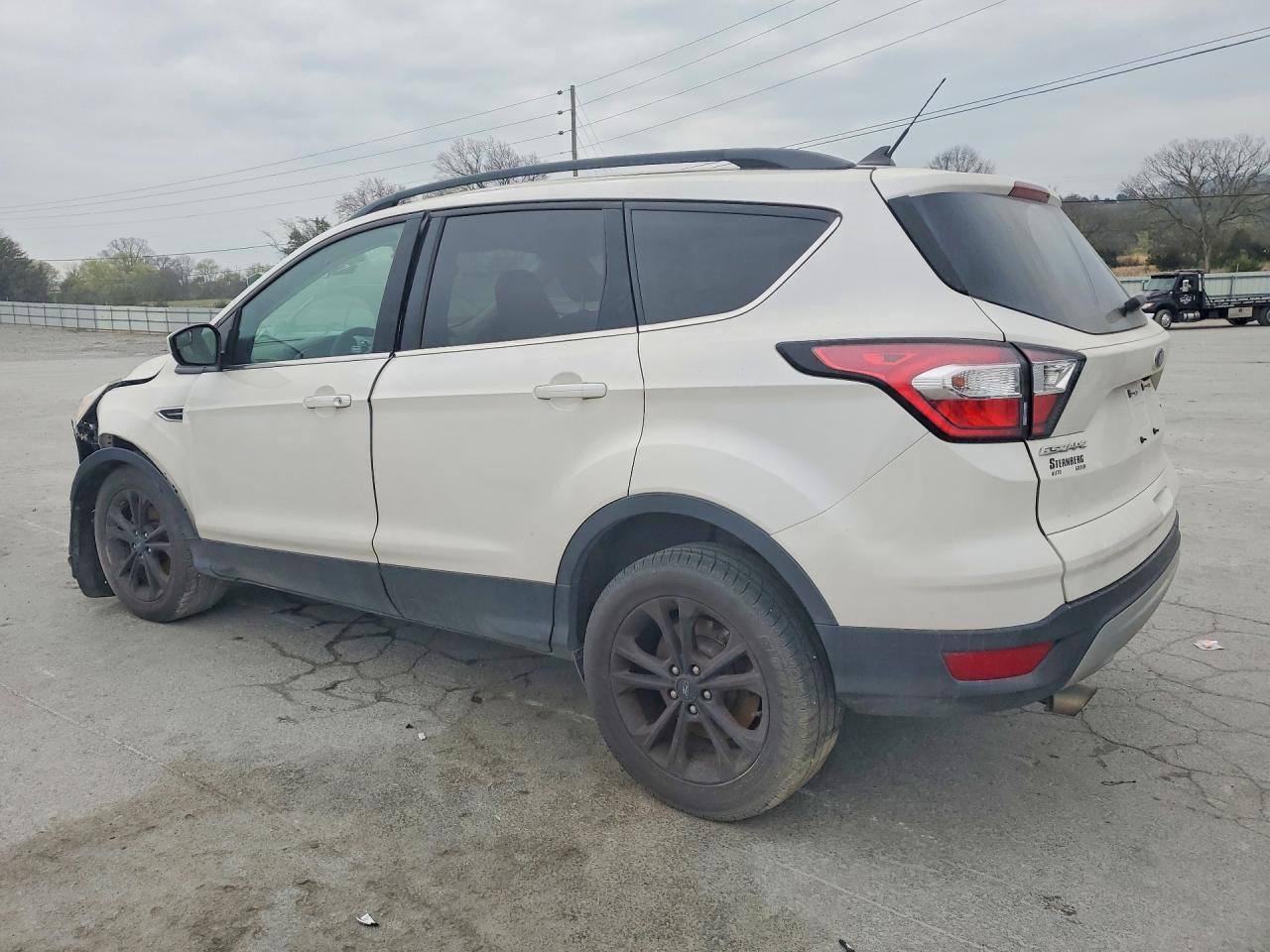 2018 Ford Escape Se - Фото 2