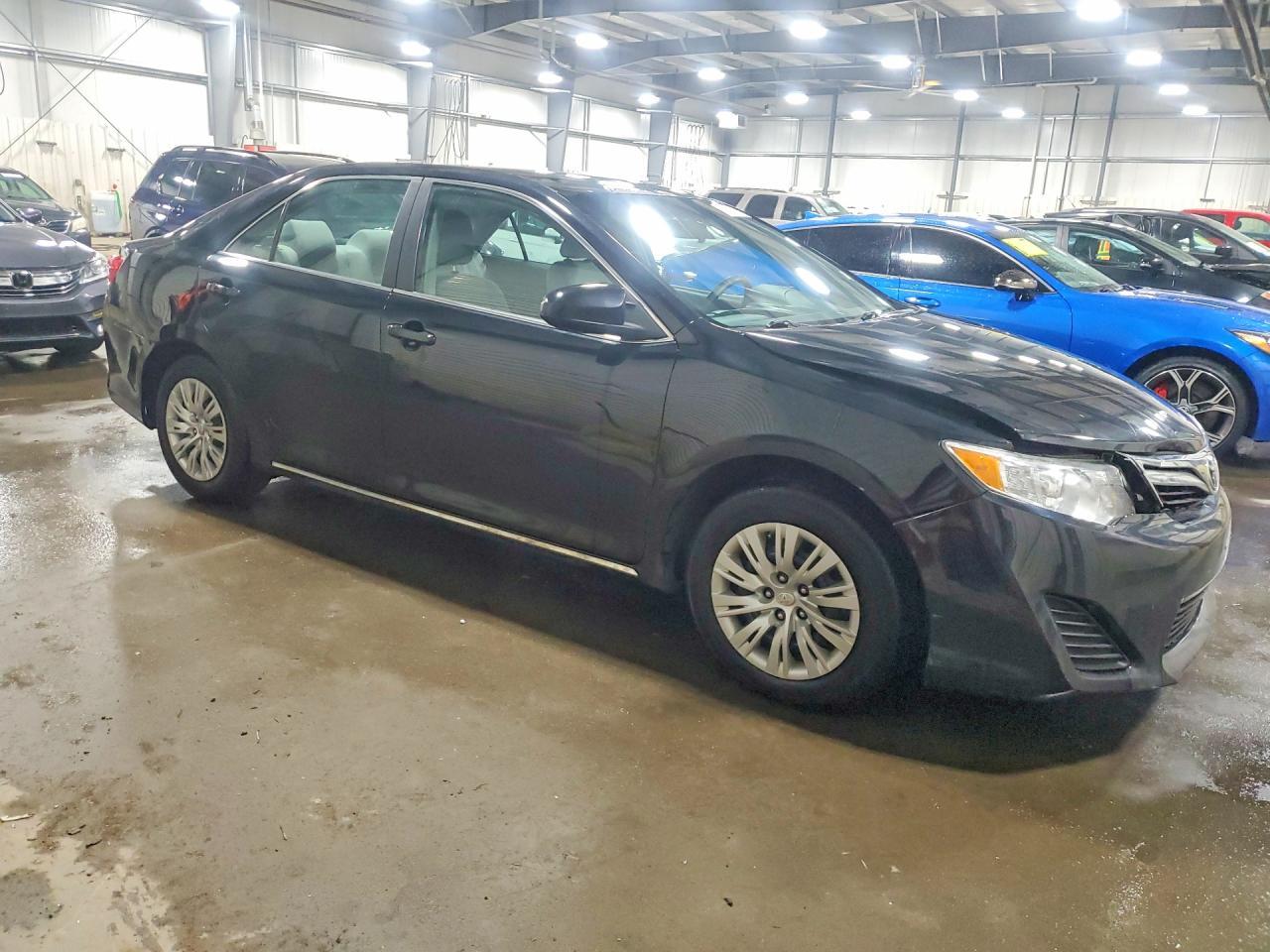 2012 Toyota Camry Le - Image 4