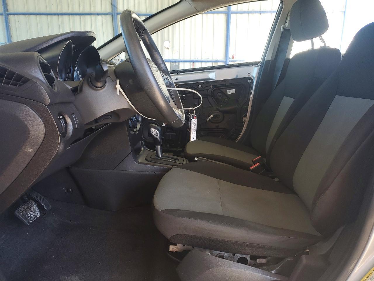 2016 Ford Fiesta S - Фото 7