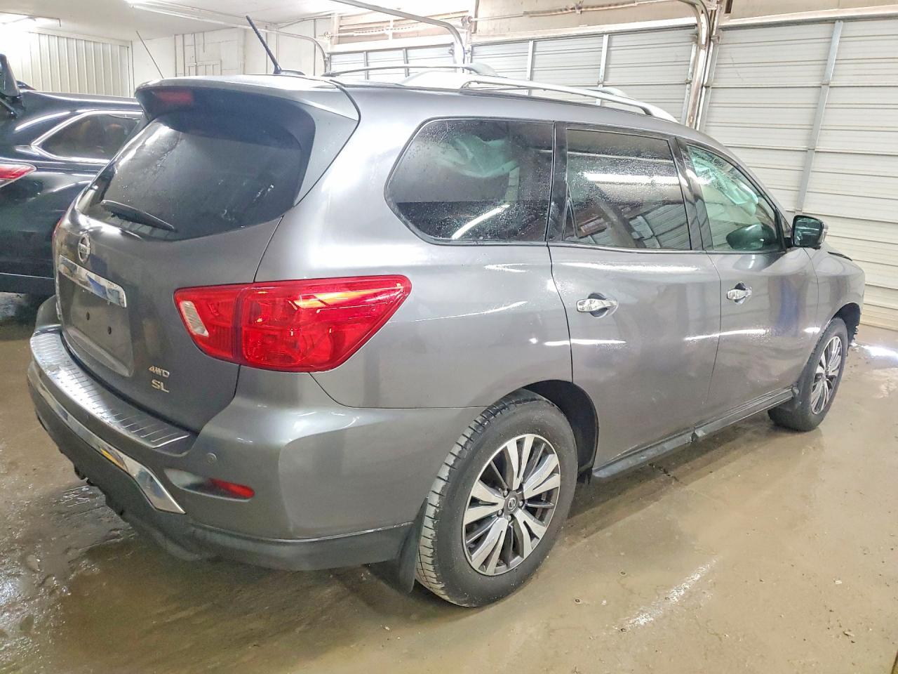 2017 Nissan Pathfinder Sl - Фото 3