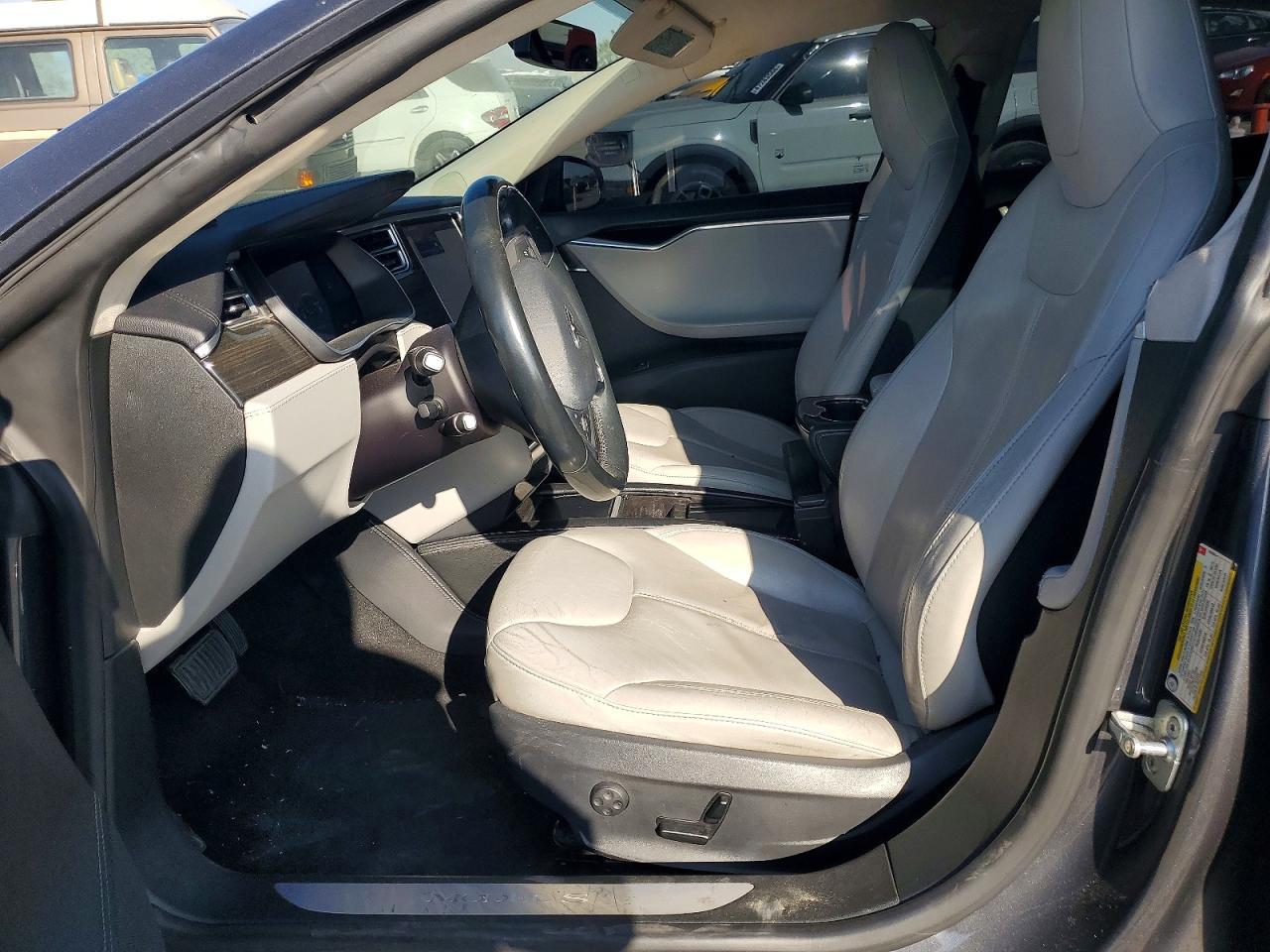 2015 Tesla Model S 85 - Фото 7