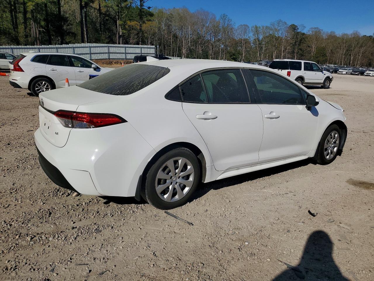 2025 Toyota Corolla Le - Image 3