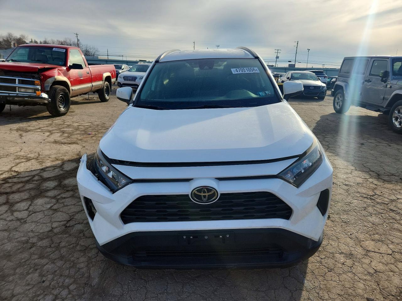 2020 Toyota Rav4 Le - Image 5