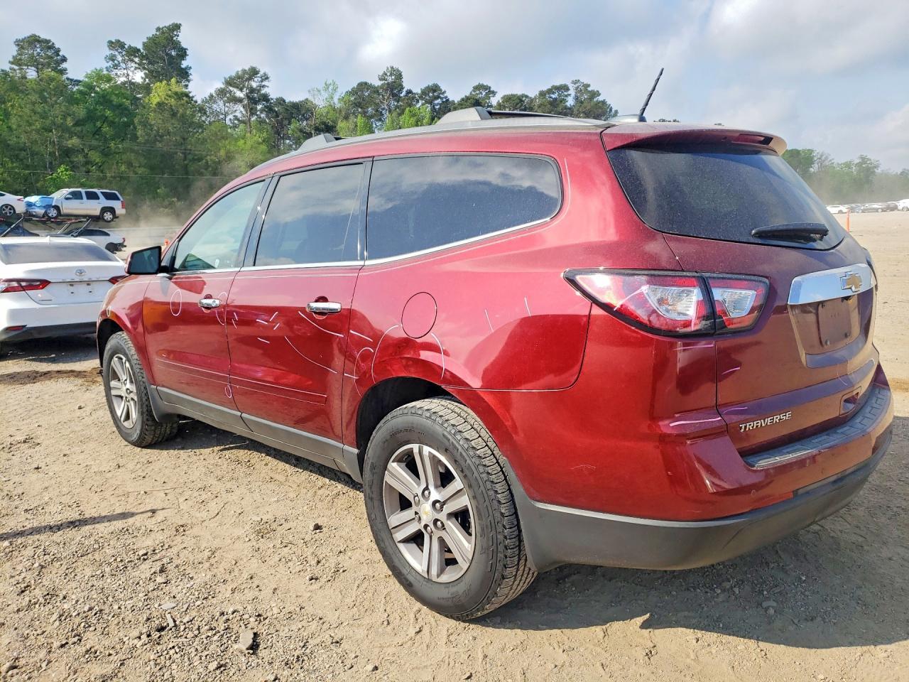 2017 Chevrolet Traverse Lt - Фото 2