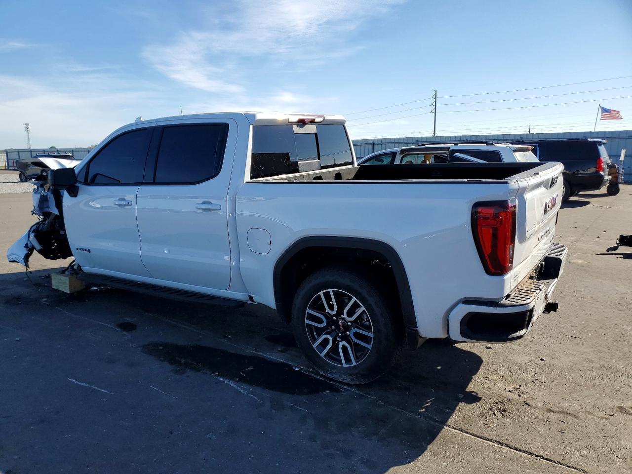 2026 GMC Sierra K1500 At4 - Image 2