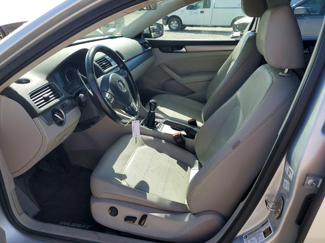 2015 Volkswagen Passat Se - Image 7