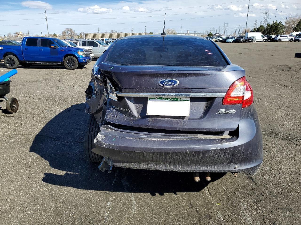 2013 Ford Fiesta Titanium - Image 6