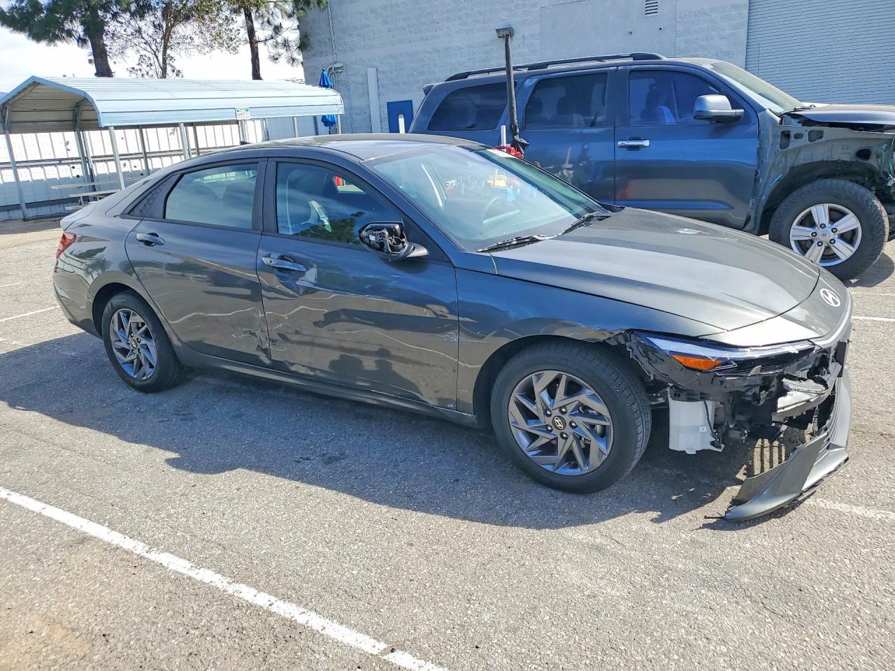 2024 Hyundai Elantra Hybrid Blue - Фото 4