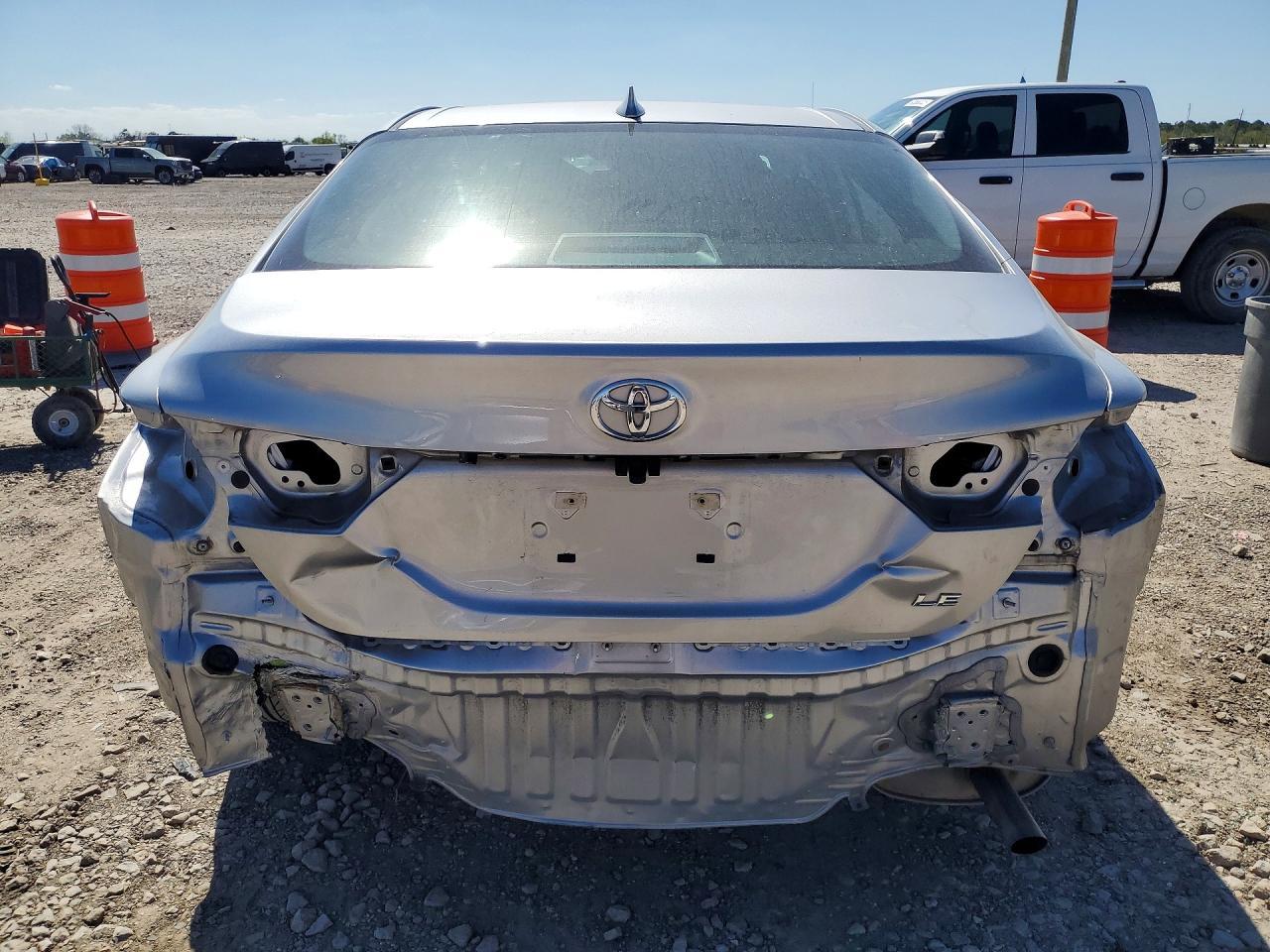 2023 Toyota Camry Le - Фото 6