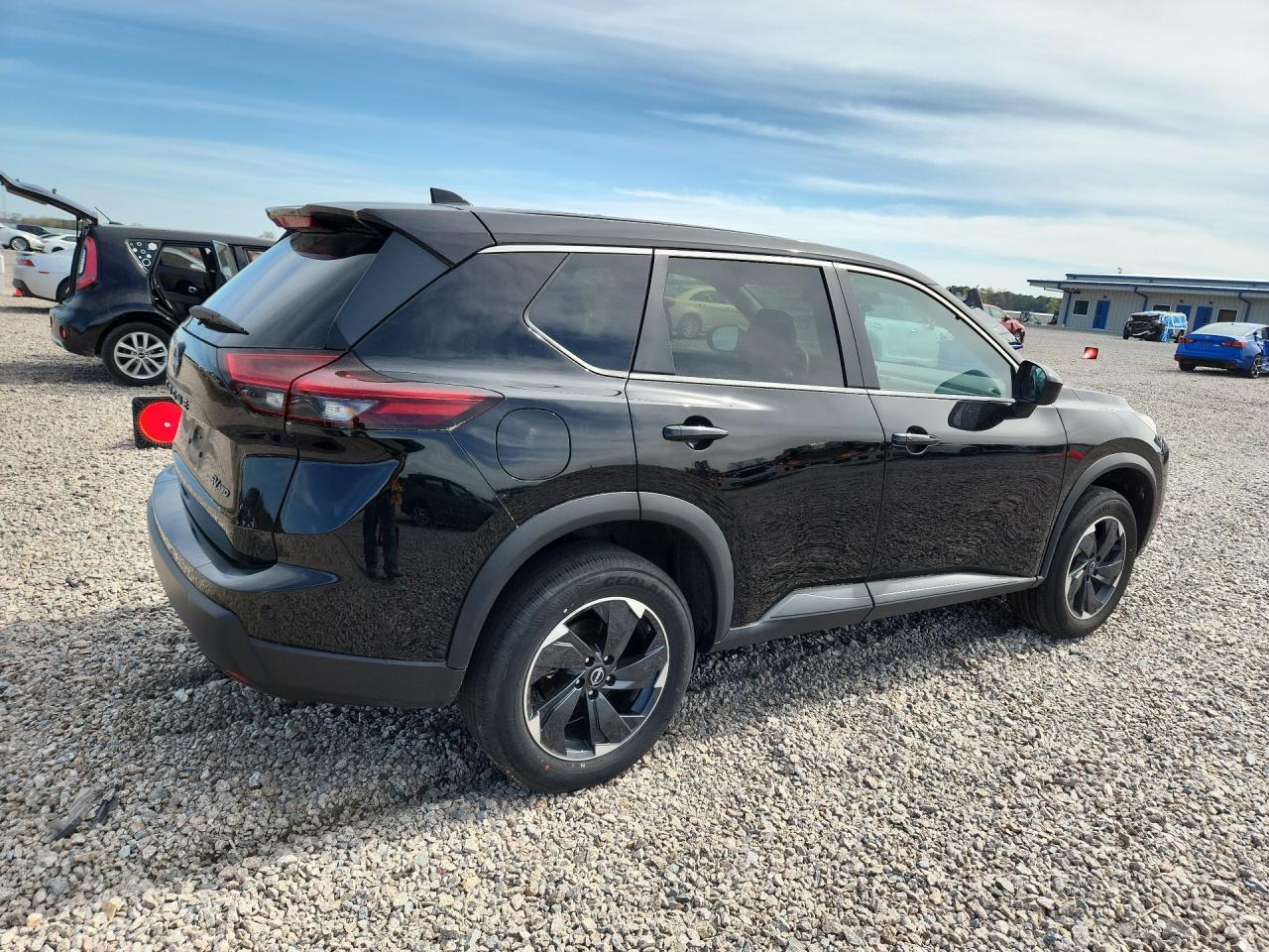 2024 Nissan Rogue S Sv - Фото 3