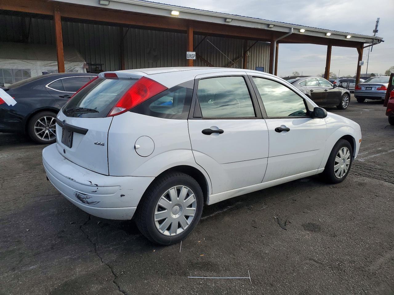 2005 Ford Focus Zx5 - Фото 3