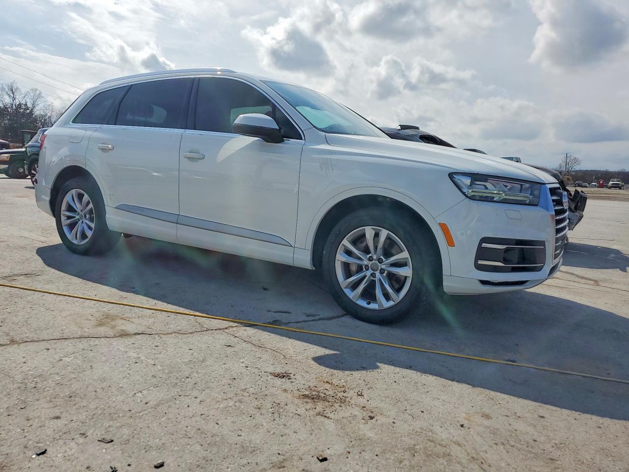 2017 Audi Q7 Premium Plus - Image 4