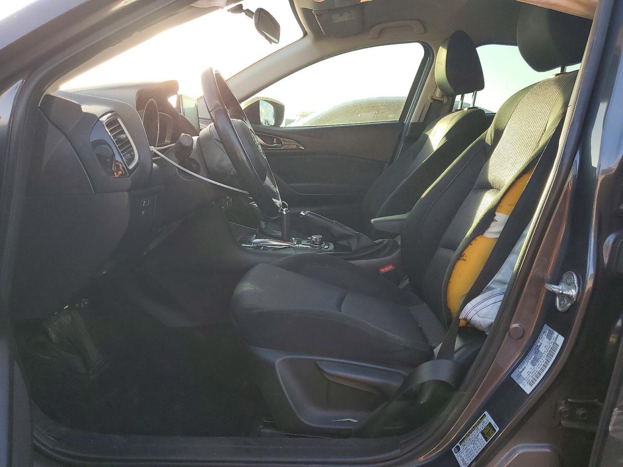2015 Mazda 3 Touring - Image 7