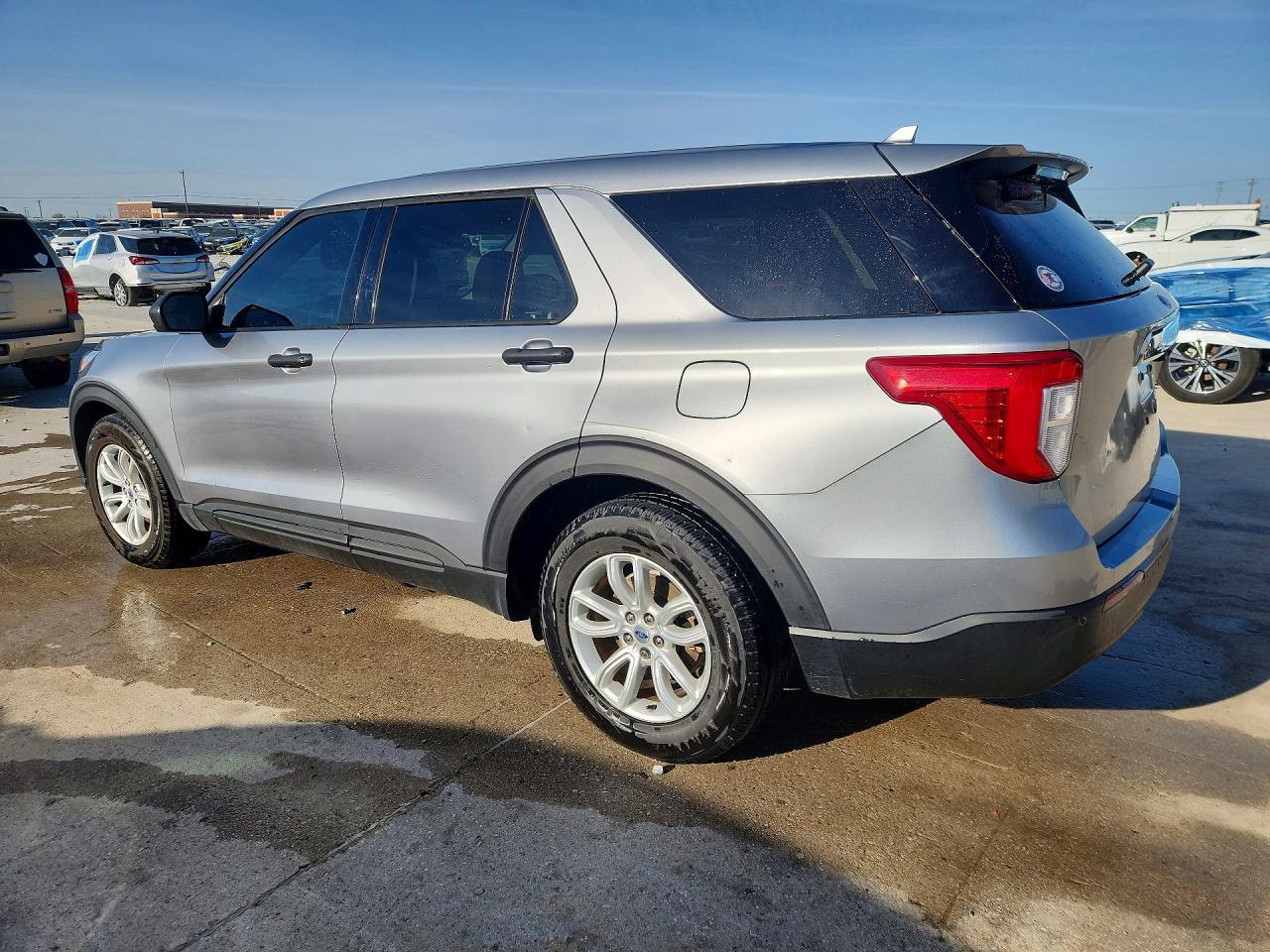 2020 Ford Explorer - Фото 2