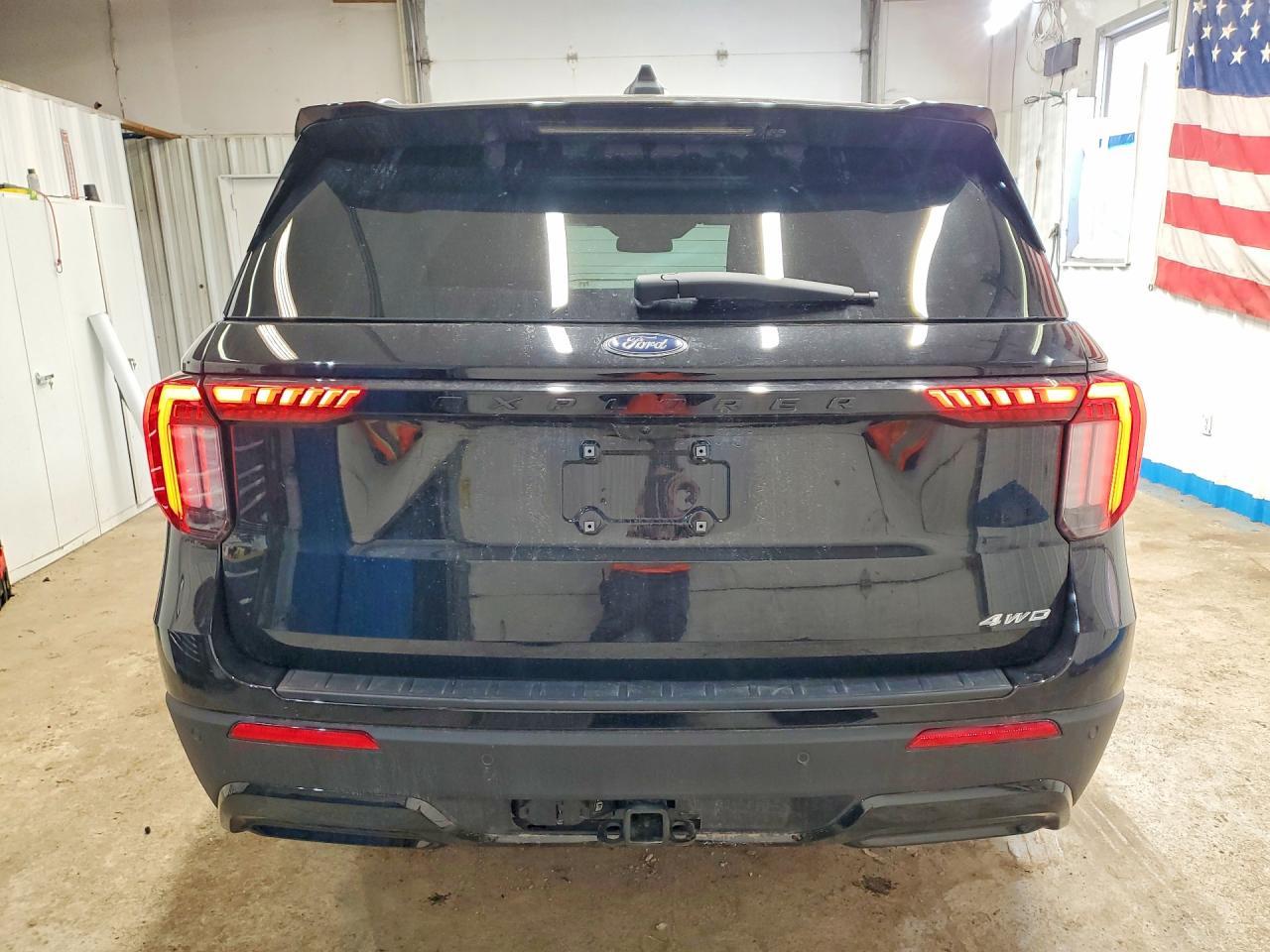 2025 Ford Explorer St-Line - Фото 6