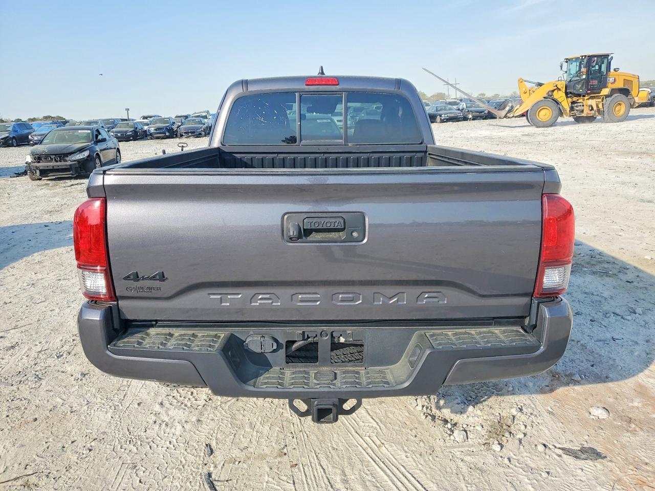2020 Toyota Tacoma Sr V6 - Фото 6
