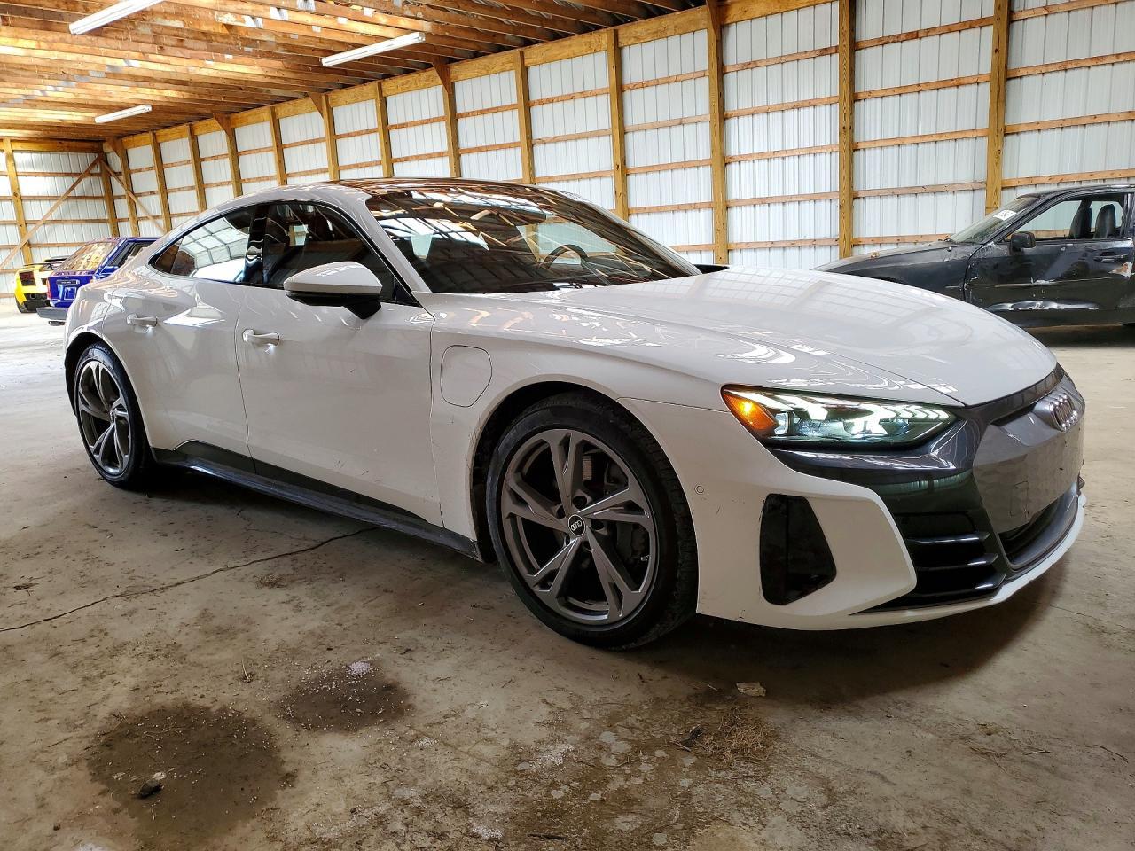 2022 Audi E-Tron Gt Prestige - Фото 4