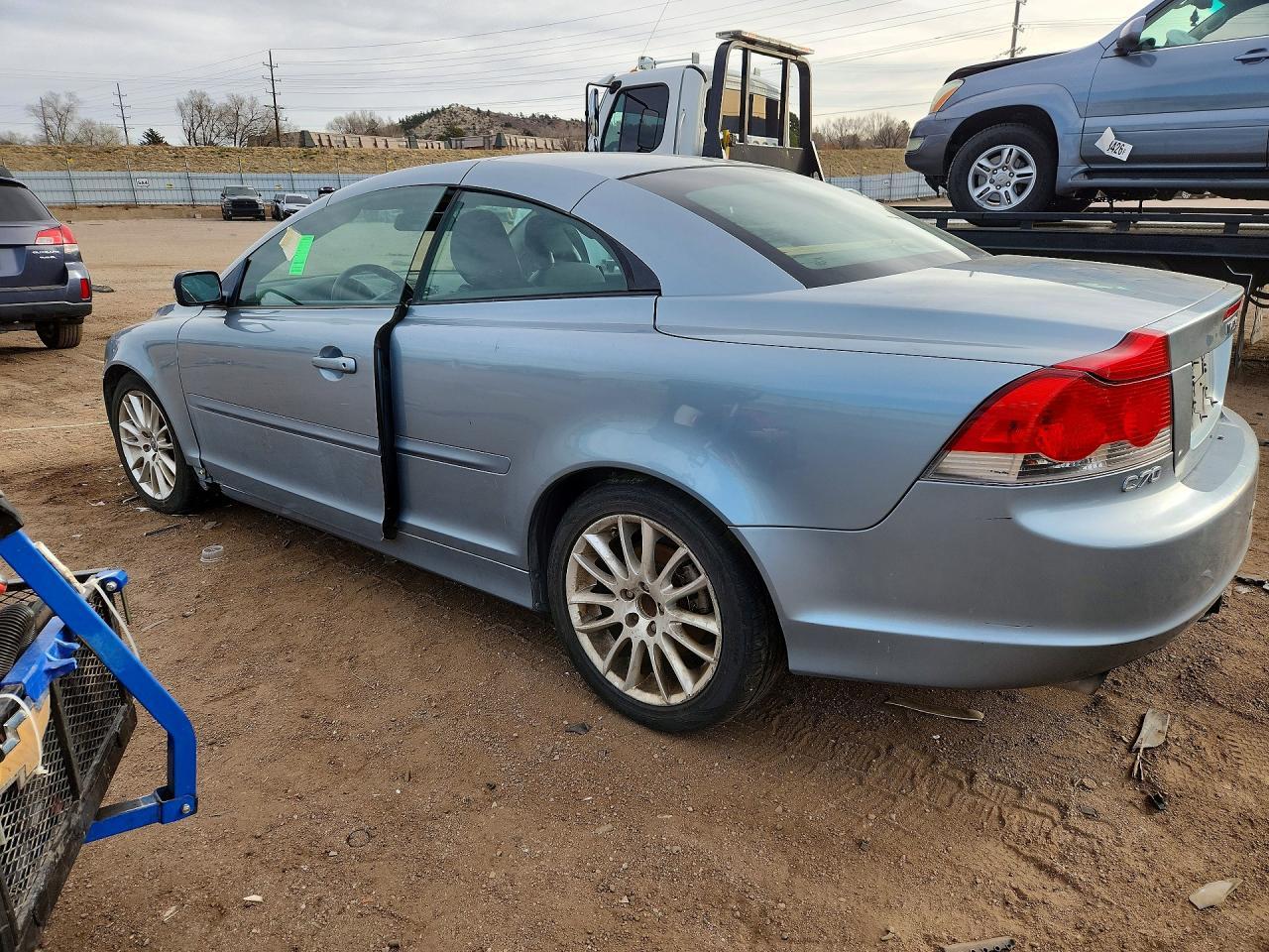 2007 Volvo C70 T5 - Image 2