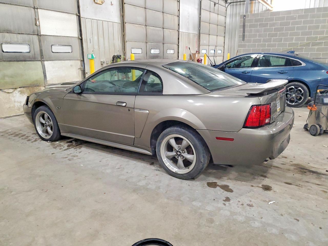 2002 Ford Mustang Gt - Фото 2