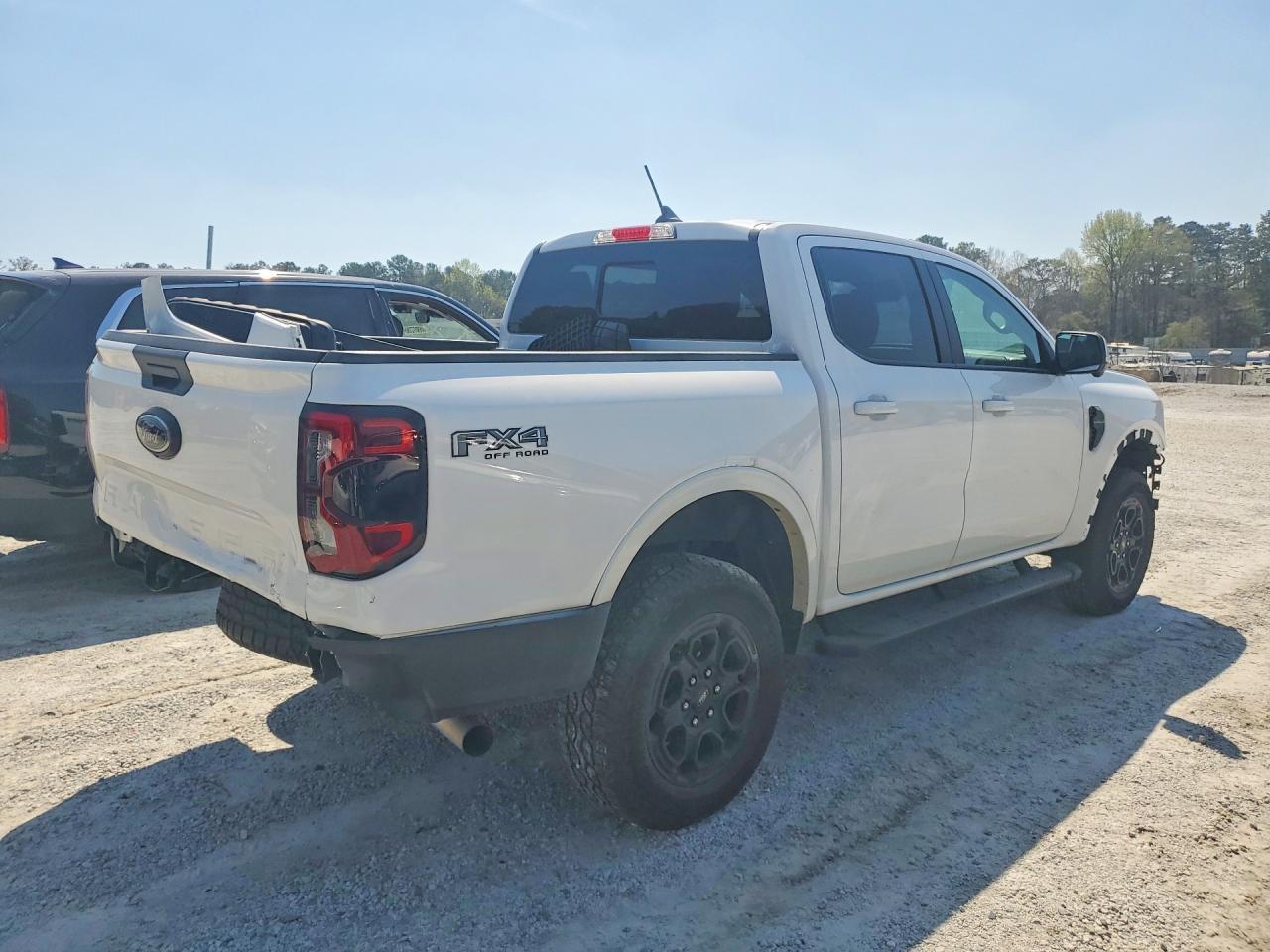 2025 Ford Ranger Lariat - Image 3