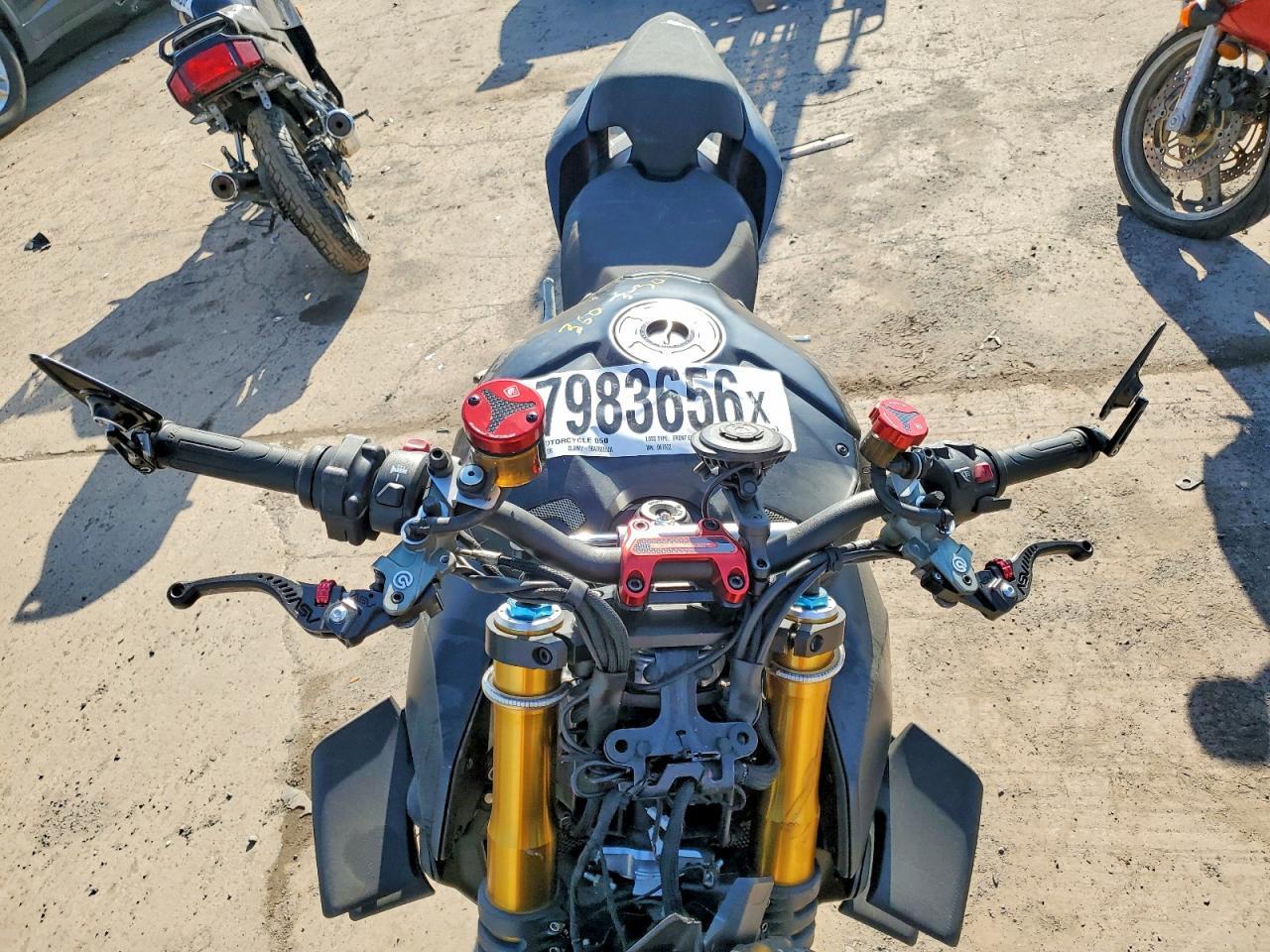 2022 Ducati Streetfighter V4 - Image 5