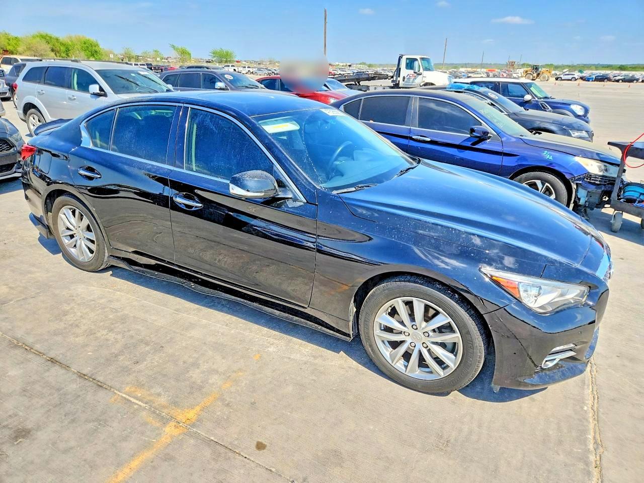 2016 Infiniti Q50 - Image 4