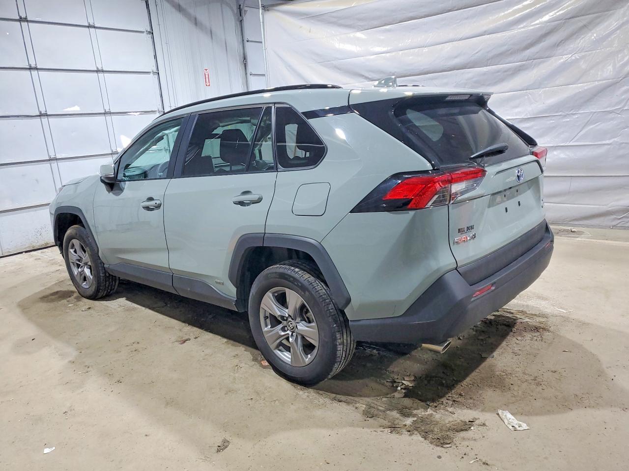 2023 Toyota Rav4 Hybrid Xle - Image 2