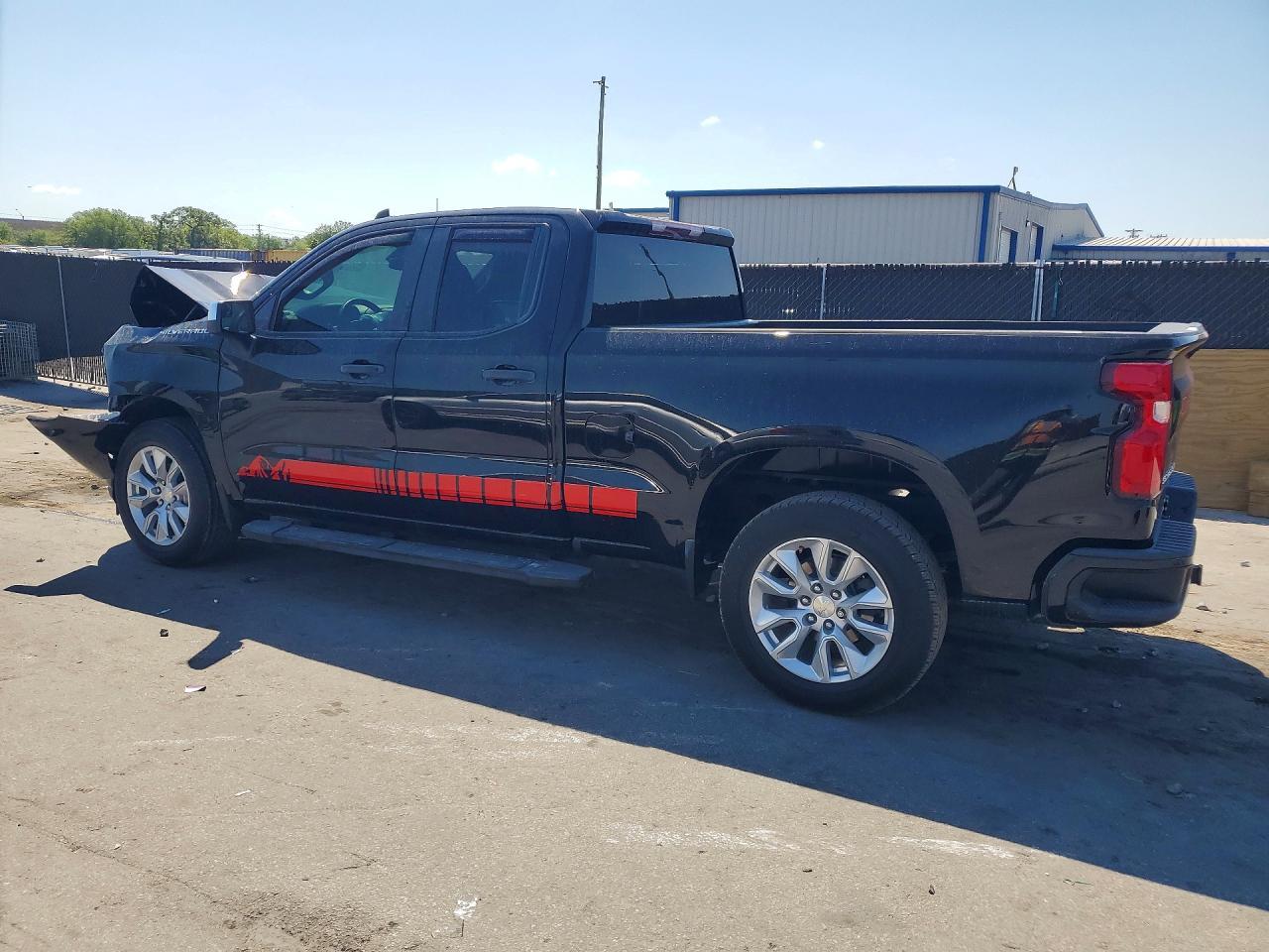 2021 Chevrolet Silver1500 - Фото 2