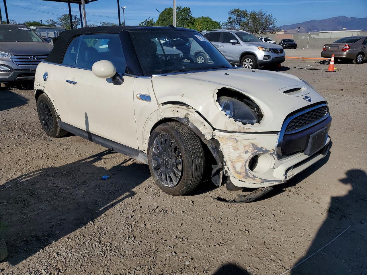 2019 Mini Cooper S - Image 4