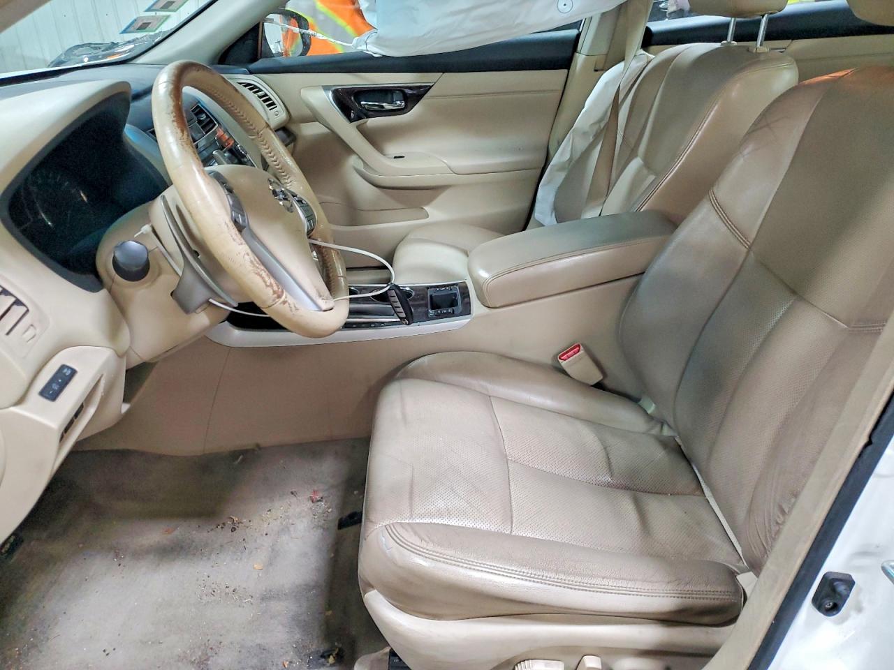 2013 Nissan Altima 3.5 S - Image 7