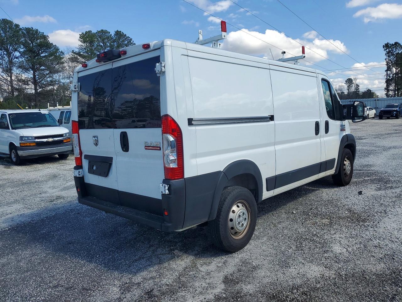 2021 Ram Promaster 1500 Delivery Van - Фото 3