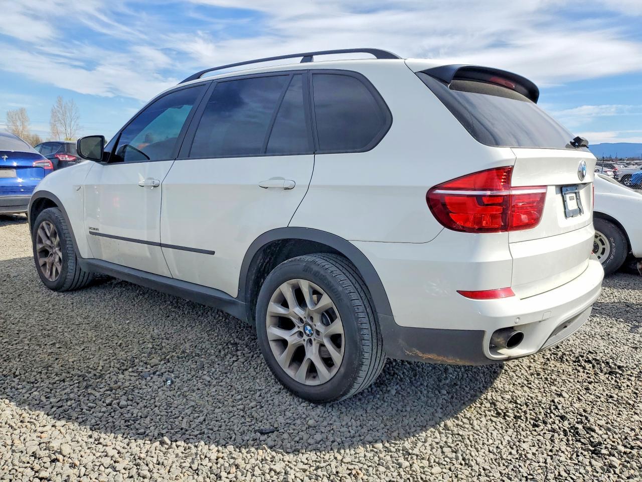 2012 BMW X5 xDrive35I - Image 2