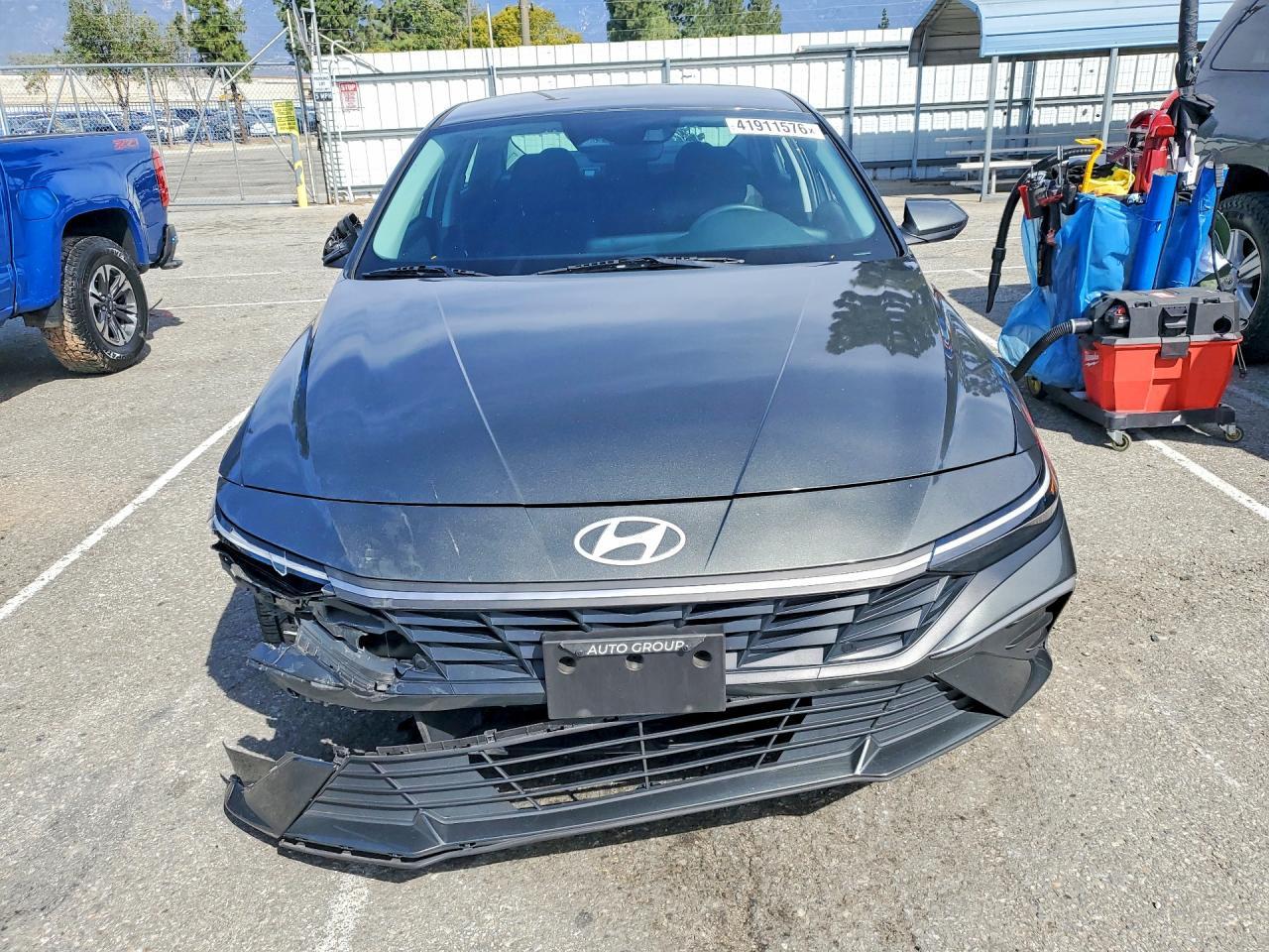 2024 Hyundai Elantra Hybrid Blue - Фото 5