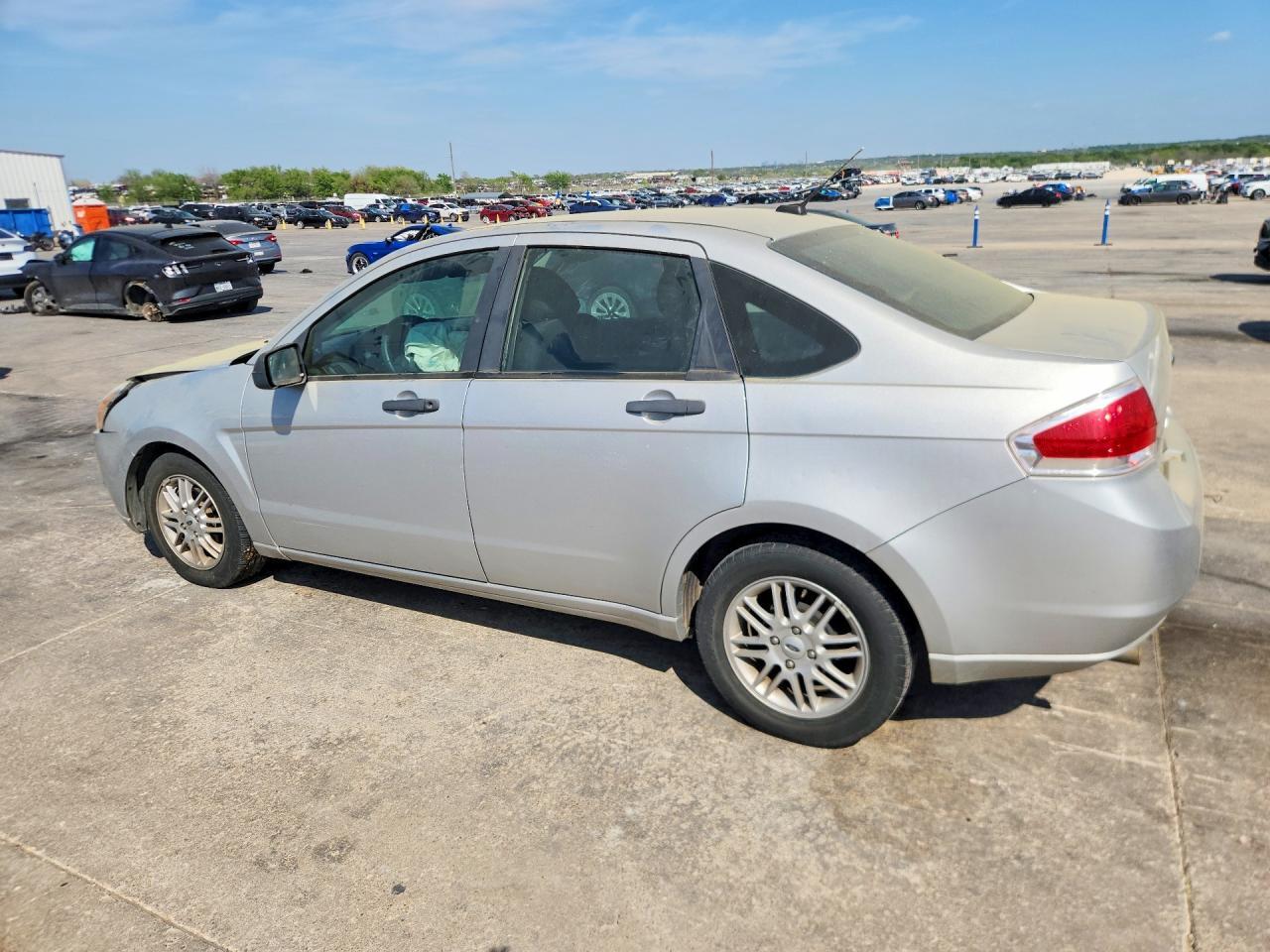 2009 Ford Focus Se - Фото 2