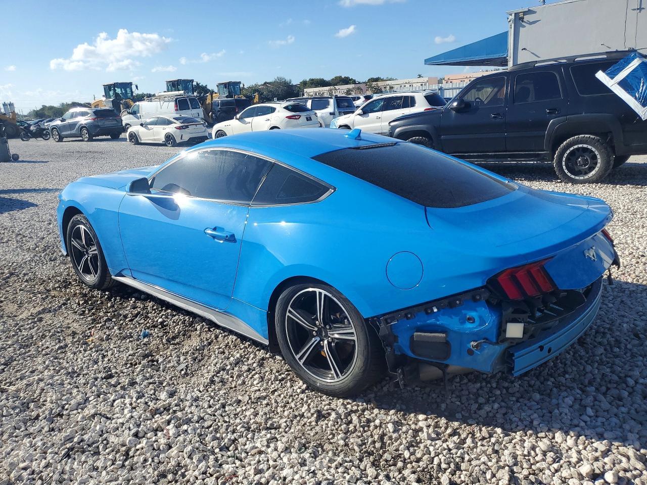 2025 Ford Mustang - Фото 2
