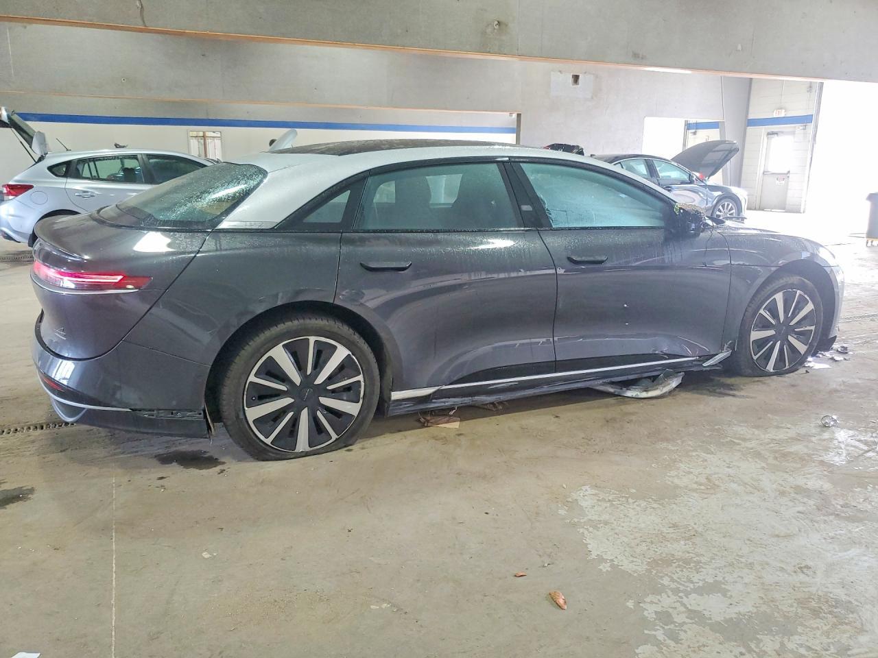 2022 Lucid Motors Air Grand Touring - Image 3