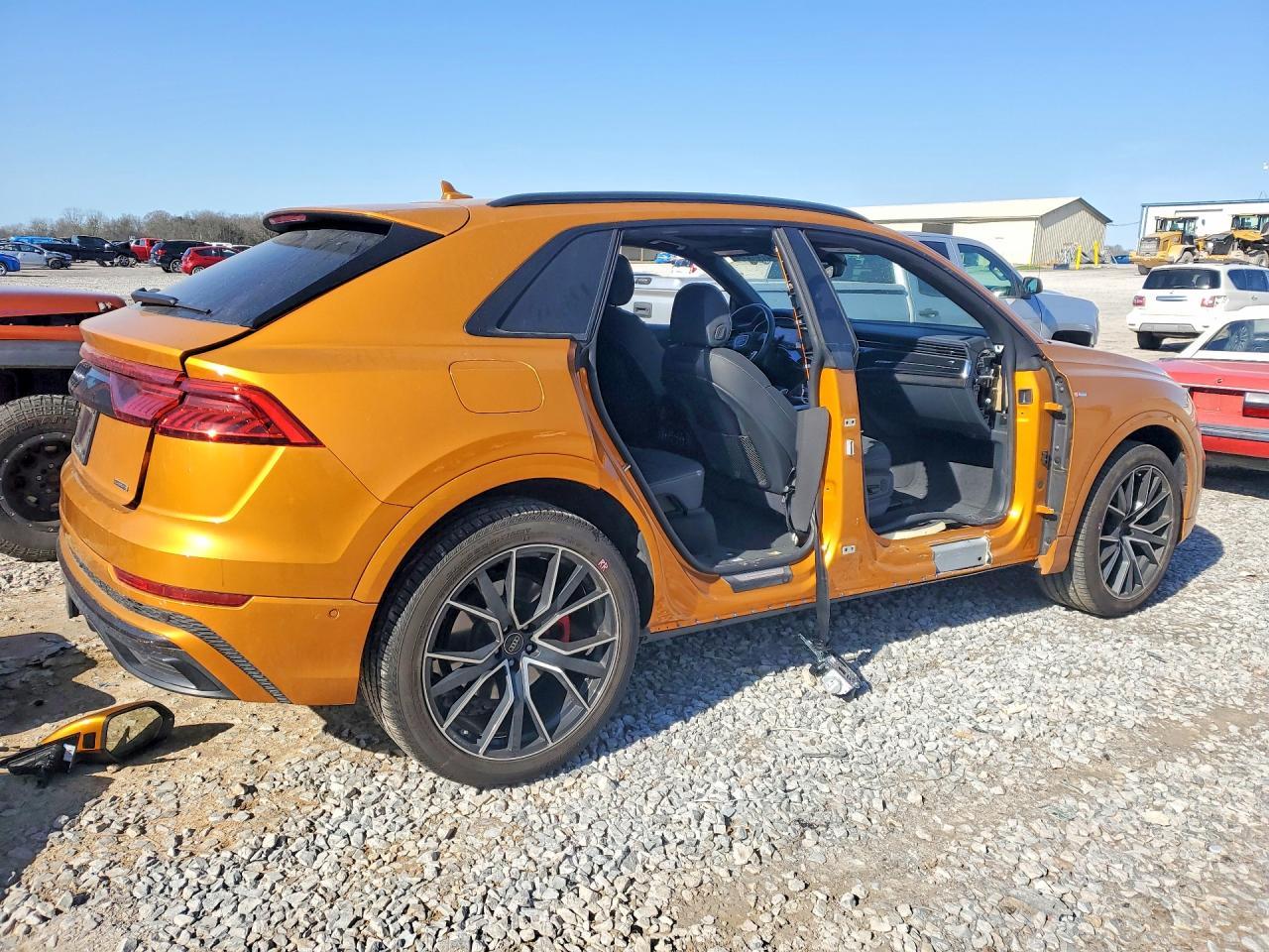 2023 Audi Q8 Prestige S-Line - Image 3