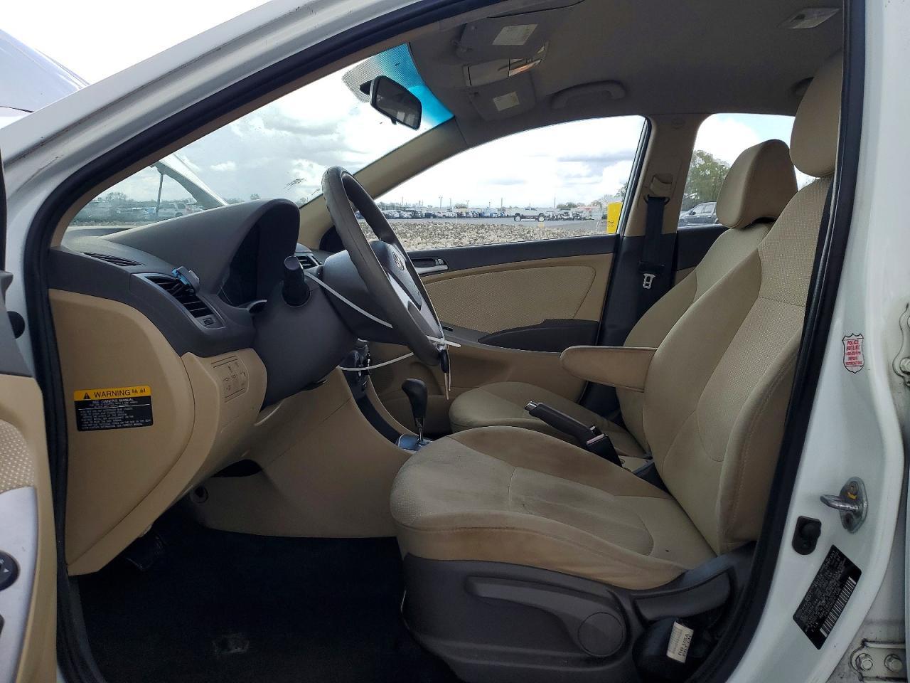 2013 Hyundai Accent Gls - Фото 7