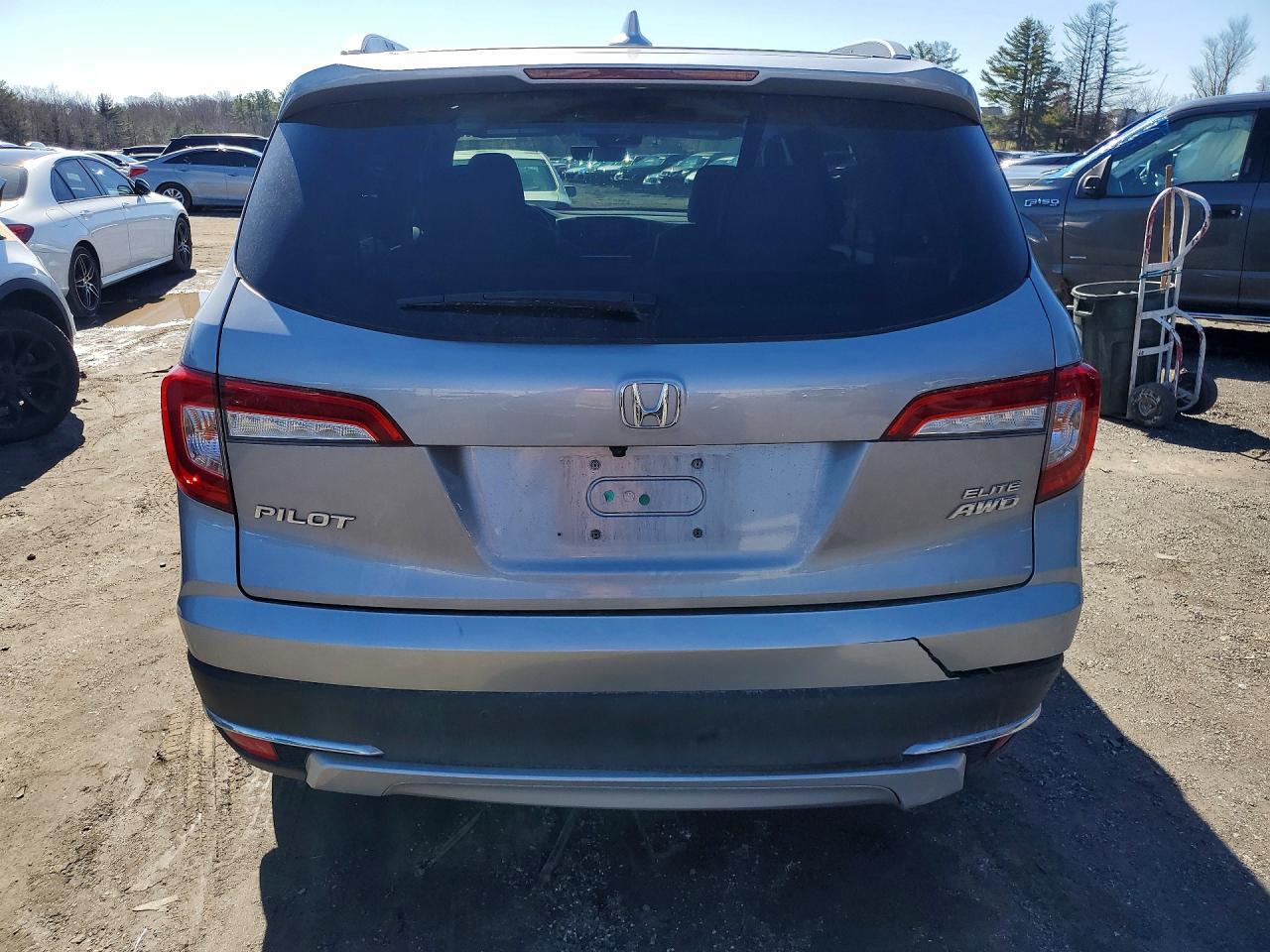 2021 Honda Pilot Elite - Фото 6