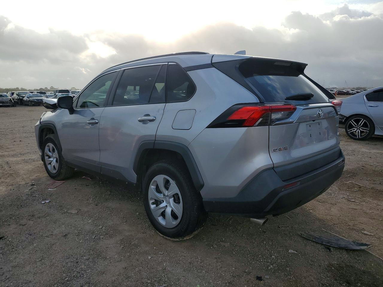 2020 Toyota Rav4 Le - Image 2